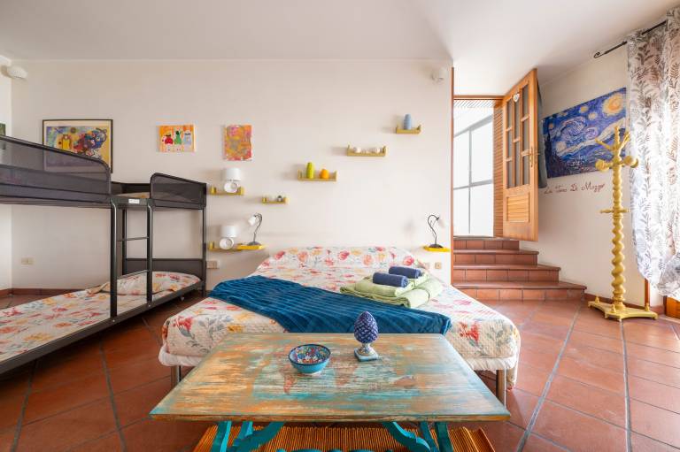 Holiday apartment with fast internet | City view — photo 3