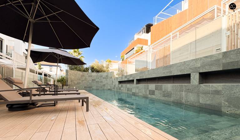 Charming villa with pool, terrace & garden | Next to the beach | Pet-friendly — photo 2
