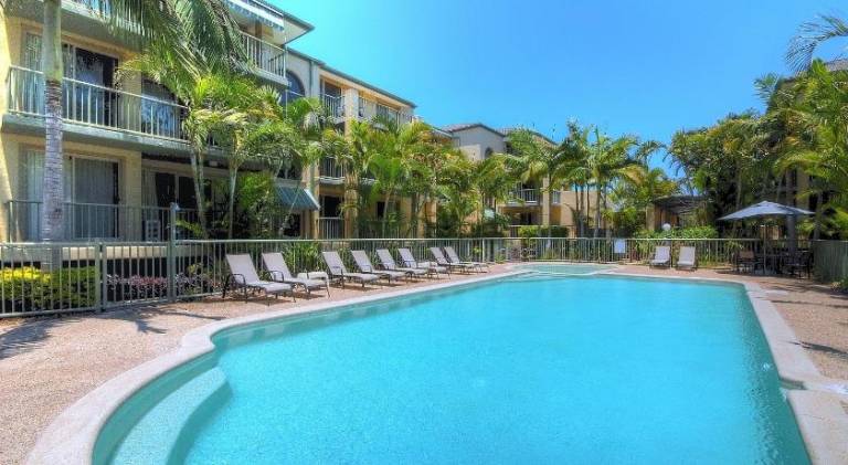 Serviced apartment  Tugun