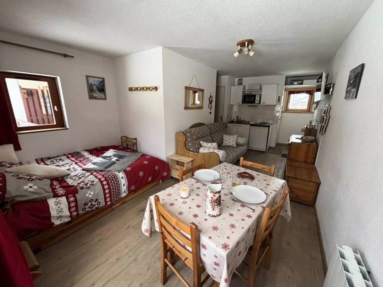 Studio with 1 room for 4 persons — photo 2
