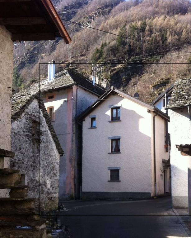 Ferienhaus Moghegno