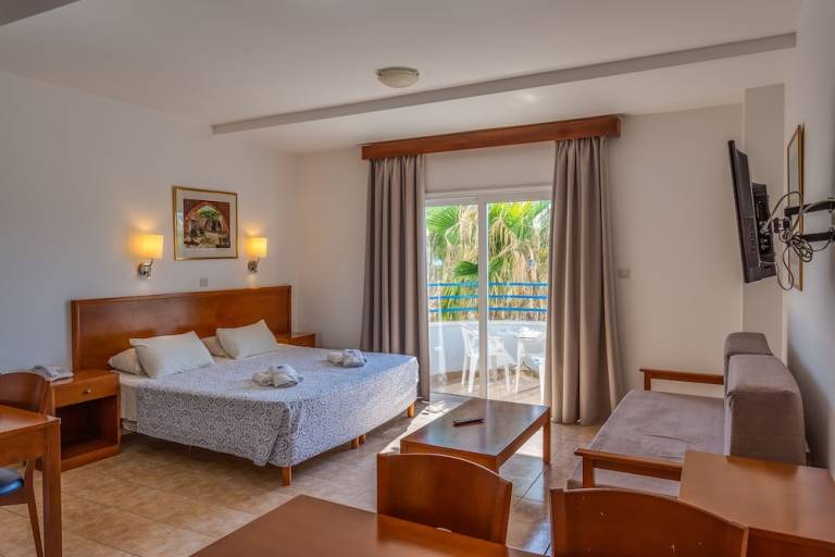 Aparthotel Protaras
