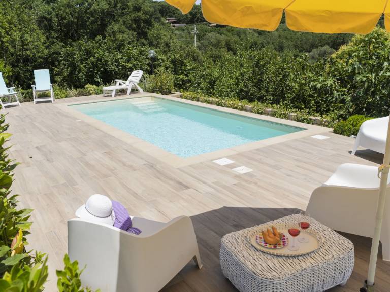 Fully equipped wonderful vacation home with garden, terrace & barbecue | Lake view | Dogs allowed — photo 4