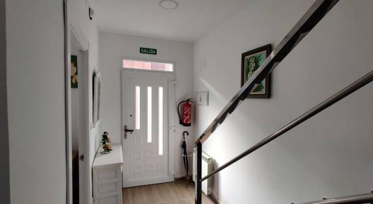 House | Pets allowed — photo 5