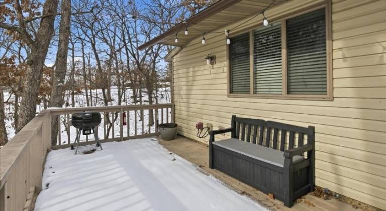 Vacation home with hot tub — photo 4