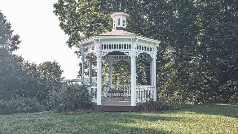 House  Kingston