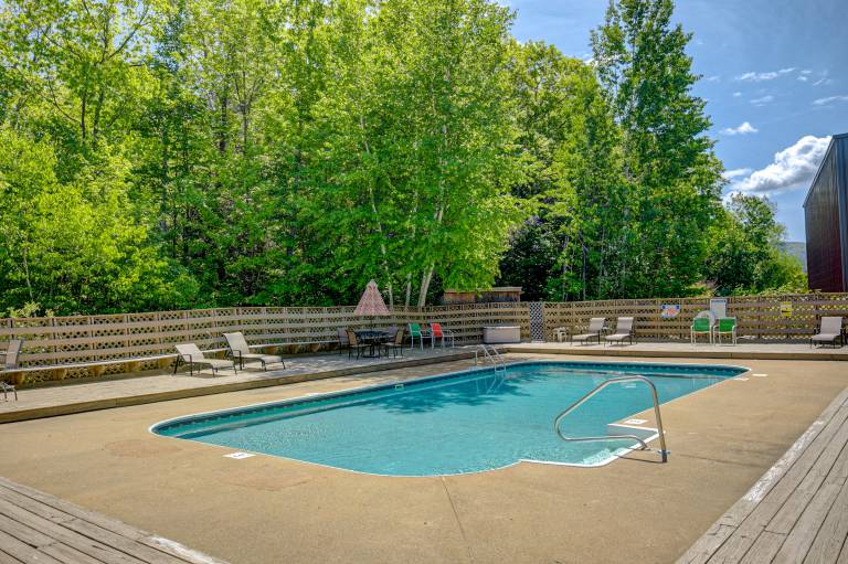 Condo  Gilford