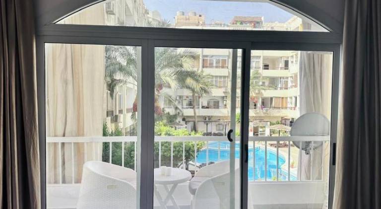 Apartment with pool & hot tub | Dogs allowed in Hurghada
