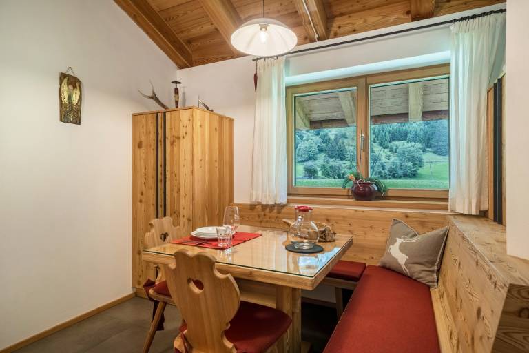 Rental apartment with yard & barbecue | Garden view — photo 5