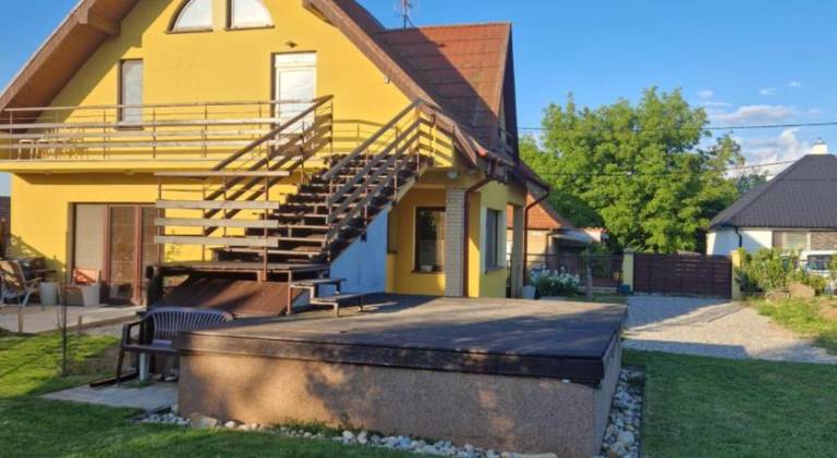 Wonderful holiday apartment with terrace, yard & hot tub | Pets are welcome — photo 3