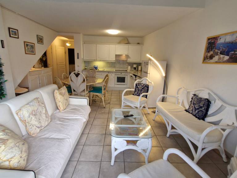 Fully equipped rental apartment | Beach nearby | Pet-friendly — photo 5