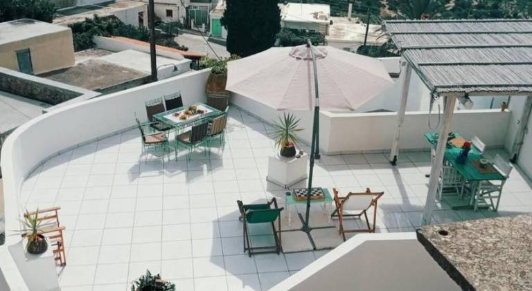 Beautiful house with patio & yard | Suitable for remote work | Pets allowed — photo 3