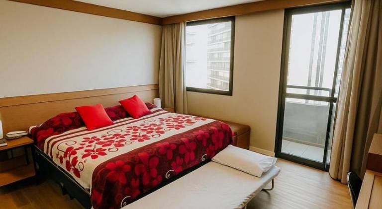 Serviced apartment with pool | Pet-friendly — photo 5