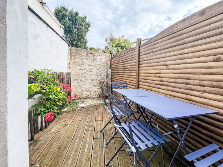 Vacation home with terrace & barbecue — photo 3