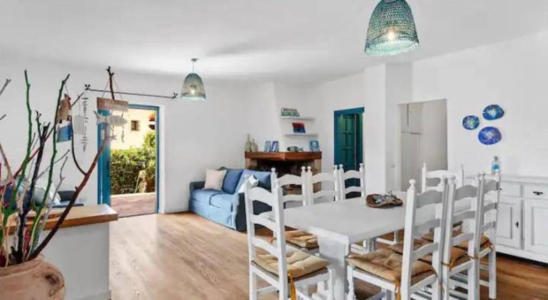 Vacation home with terrace — photo 4