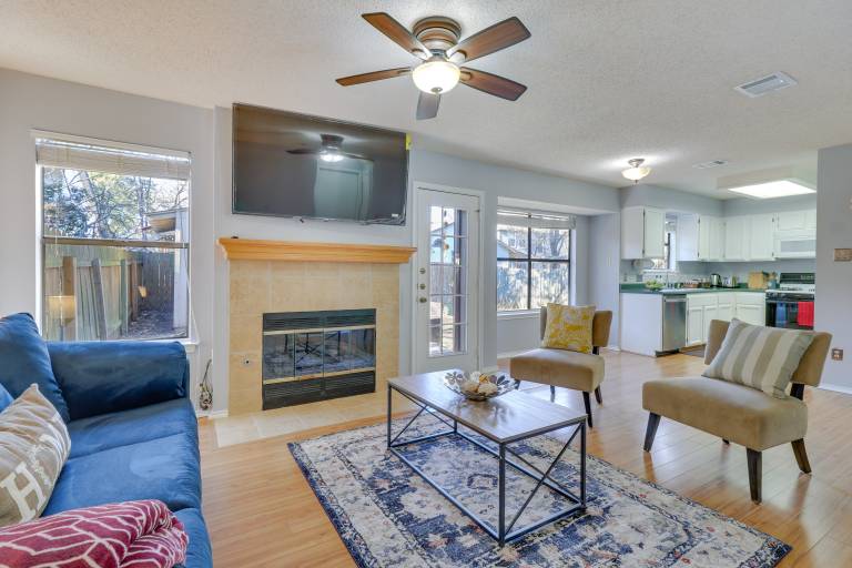 Austin Vacation Rental w Yard 14 Mi to Downtown