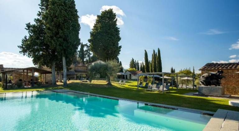 Farm with yard, terrace & pool — photo 3