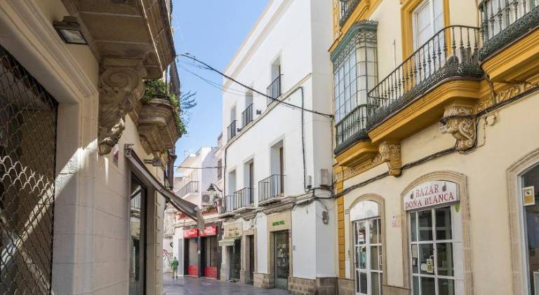 Family-friendly nice apartment with patio | Near Alcázar of Jerez de la Frontera | Pets allowed — photo 3
