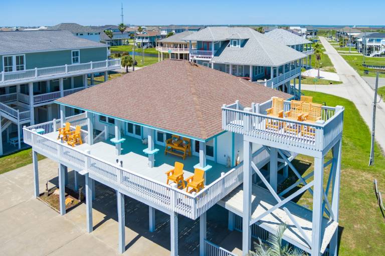 House with barbeque | Beach view in Bolivar, TX