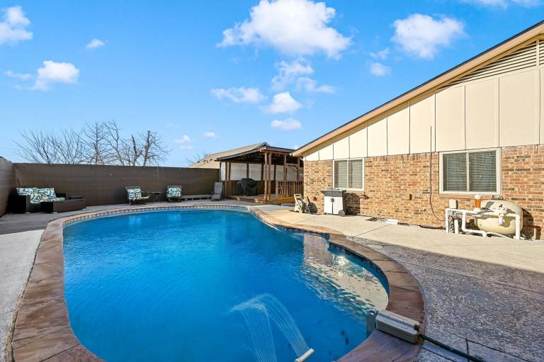 House Mesquite Commons