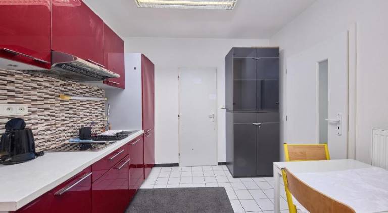 Apartment with 2 rooms for 5 persons — photo 4