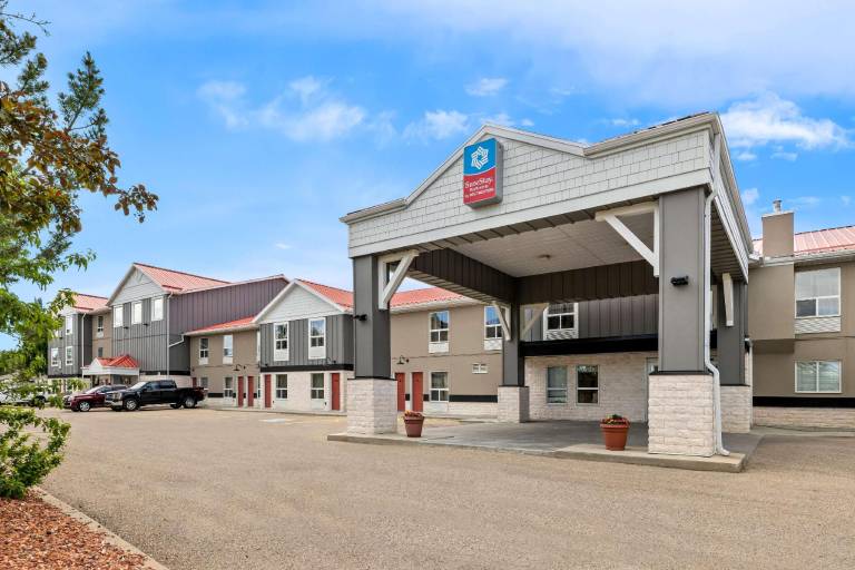 SureStay Plus by Best Western Drumheller in Drumheller, AB