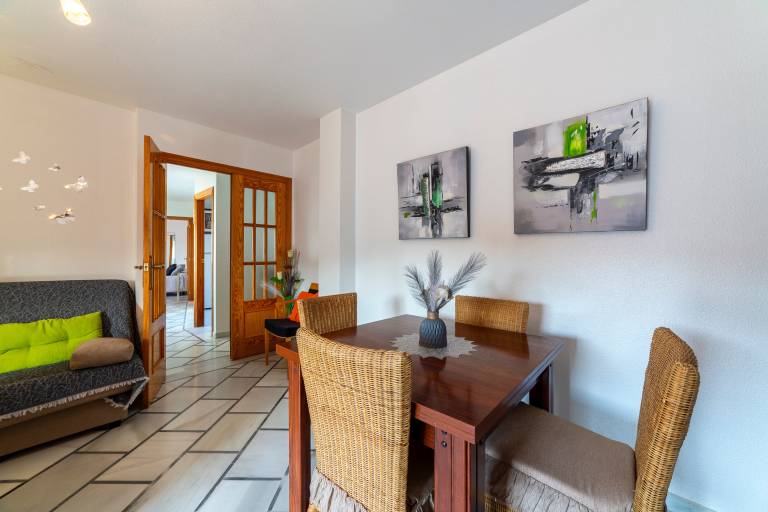 Vacation Apartment "Mccoy Avenida 3" with 2 Balconies and Shared Terrace — photo 5