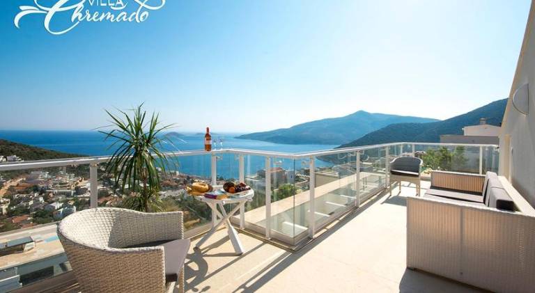 Lovely villa with patio, garden & private pool | Pet-friendly — photo 3