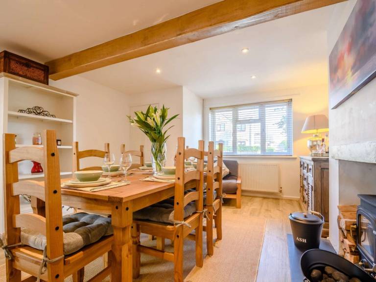 Fully equipped lovely cottage with garden | Pets allowed — photo 2