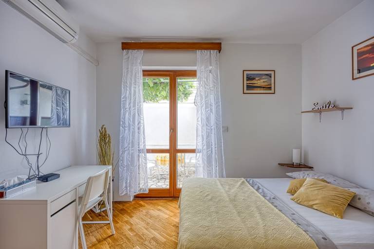 Lovely holiday apartment with barbeque, fast internet & garden | Pets are welcome in Pula