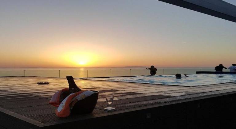 Holiday apartment with pool — photo 2