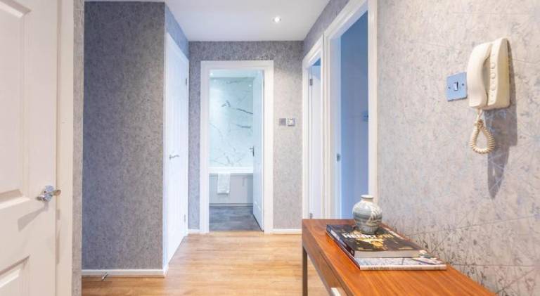 Stunning 2 Bed Merchant City Apartment with Residents Parking (Bell 2) — photo 5