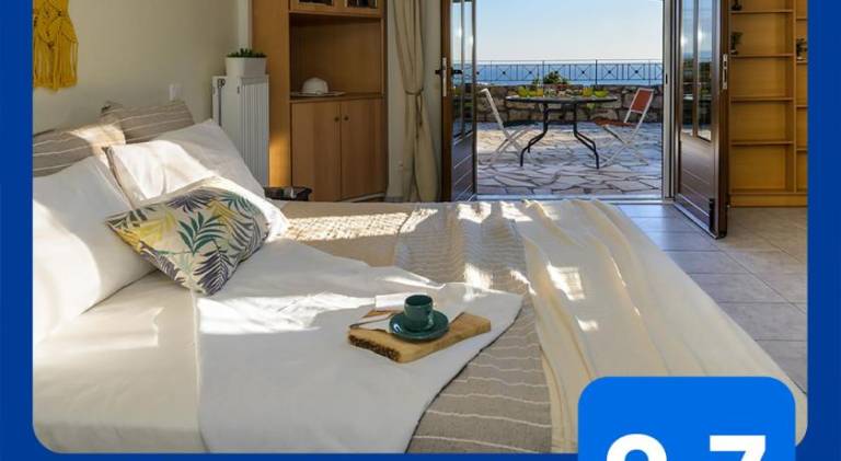Nice rental apartment with patio, yard & barbecue | Perfect for remote work | Dogs allowed in Kefalonia