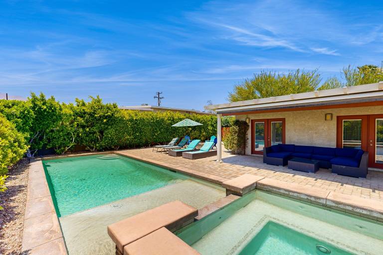 House  Desert Park Estates