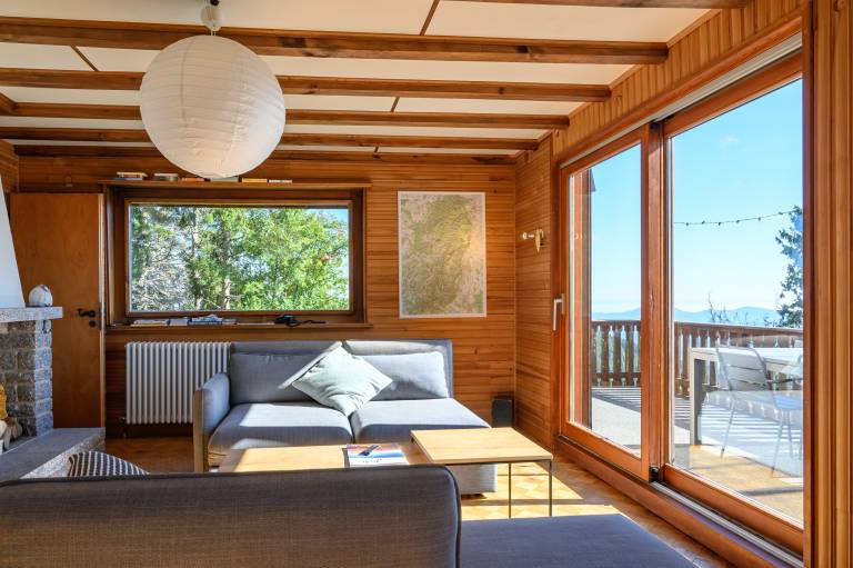 Chalet with terrace, yard & barbeque | City view | Next to the ski | Perfect for remote work | Pet-friendly — photo 4