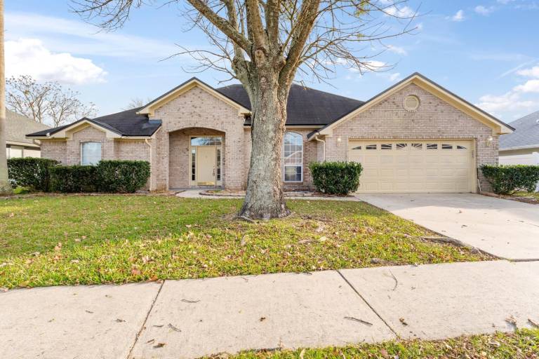 House Holly Oaks
