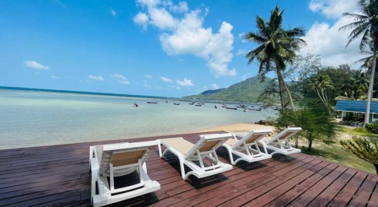 Wooden house in resort with pool&beach at 100m — photo 5