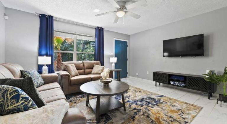 Ocean Breeze A Relaxing Coastal Getaway Near Top Attractions in Gulfport, MS