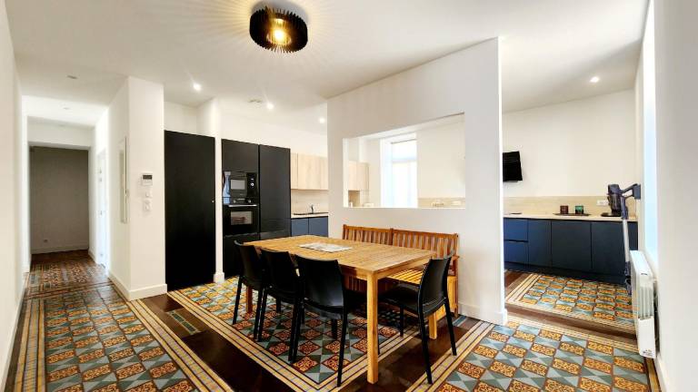 Holiday apartment with yard — photo 4