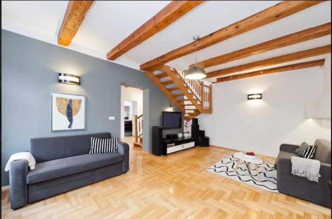 Holiday apartment | Next to Main Square | Good for workation in Kraków