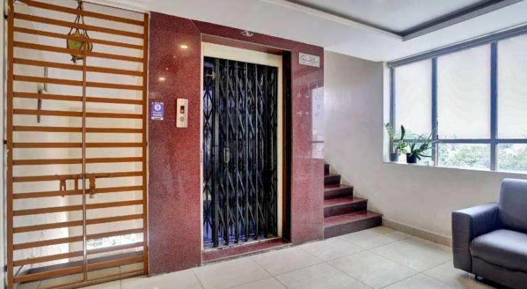 Hotel O J3 Royal Guest Rooms