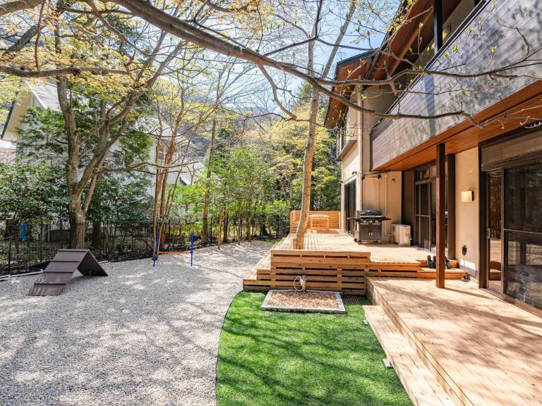 Vacation home with patio & grill in Hakone