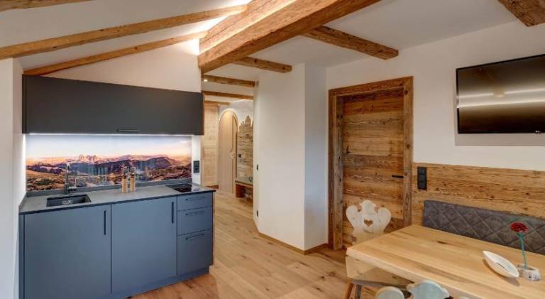 Wonderful serviced apartment with sauna, patio & pool | Pets are welcome — photo 5