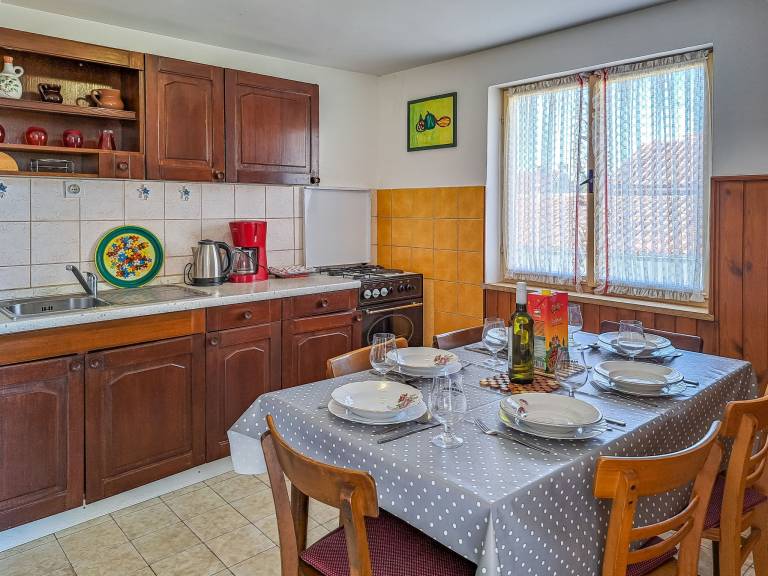 Pleasant house with barbecue, patio & yard | Pets are welcome — photo 3