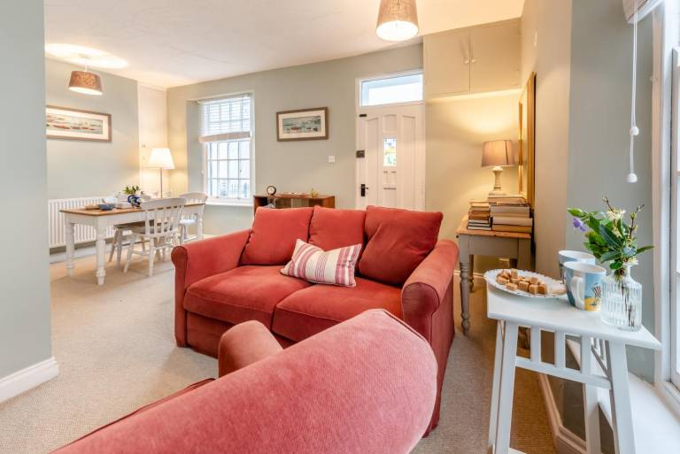 Cottage with yard in Bideford