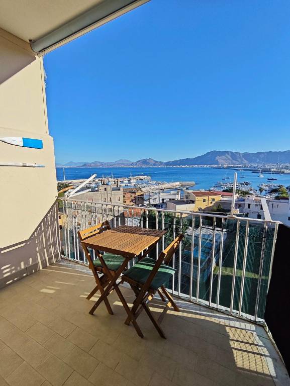 Rental apartment for 4 persons in Palermo