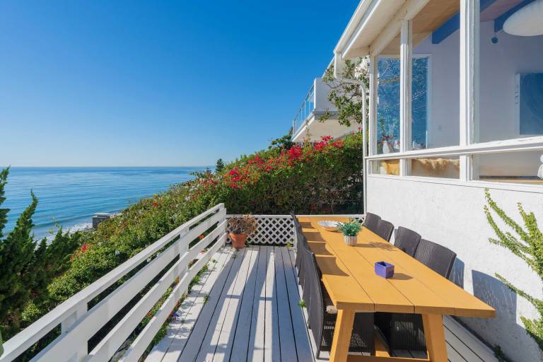 Family-oriented charming house with barbeque & fast internet | Sea view | Close to the beach | Pet-friendly — photo 4