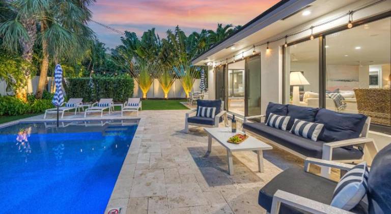 Charming vacation home with pool | Dogs allowed — photo 3