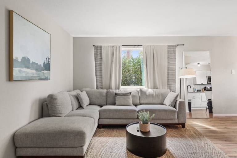 Fashion Square Apt2 SWVillage Scottsdale 8Plex