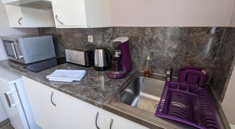 Rental apartment with terrace & grill — photo 4